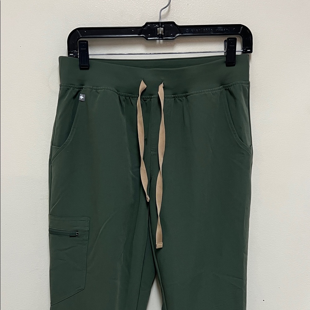 FIGS High Waisted Zamora Jogger Scrub Pants - Picture 4 of 8